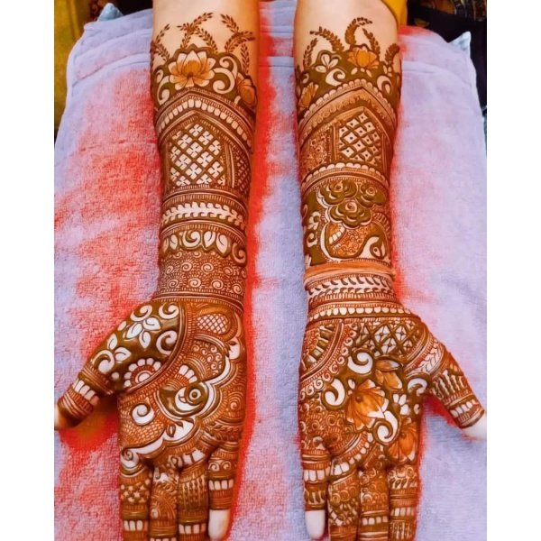 Simple Bridal Mehandi - Image 2